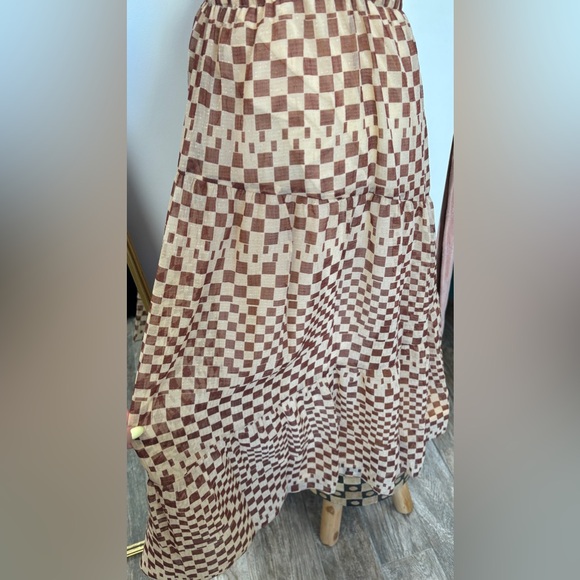 Checkerboard one sleeve maxi NWT - Picture 6 of 7